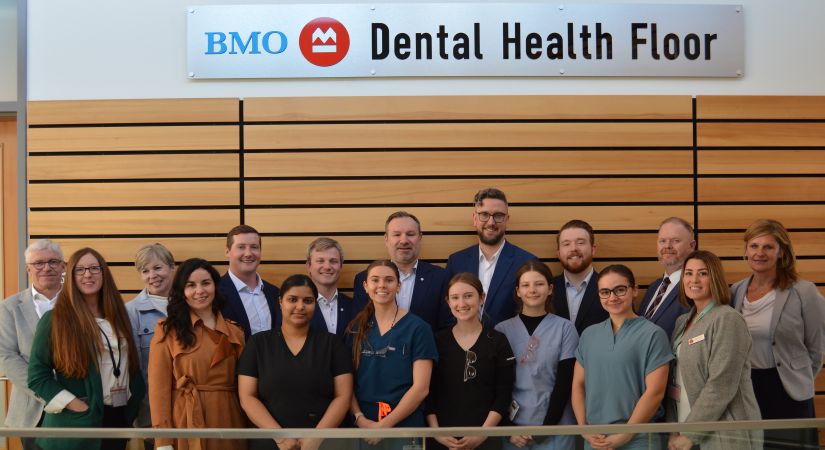 BMO representatives along with 91̽ staff and CDA students celebrated the naming of the third floor the BMO Dental Health Floor.